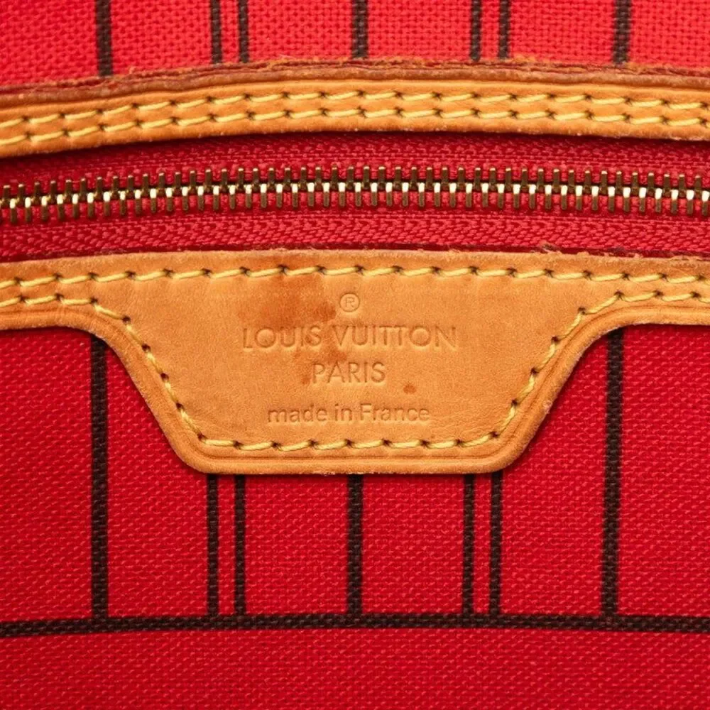 Louis Vuitton delivery duty